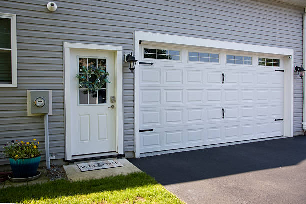 24/7 Emergency Garage Door Panel Replacement experts in Newcastle, WA